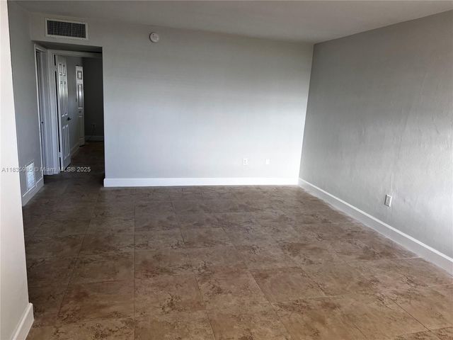 12590 NE 16th Ave 605, North Miami, FL 33161