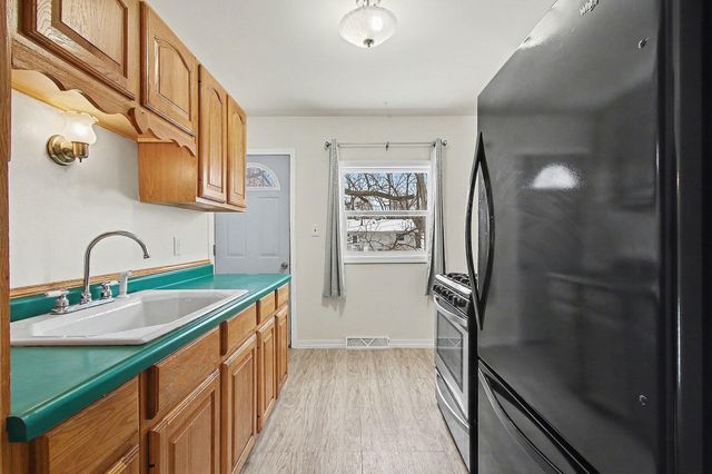 2955 W 74th Avenue, Merrillville, IN 46410