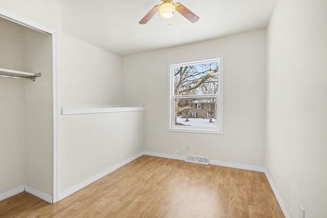 2955 W 74th Avenue, Merrillville, IN 46410