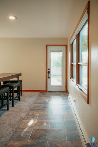 1601 S Williams Ave Avenue, Sioux Falls, SD 57105