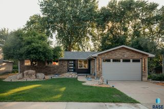 1601 S Williams Ave Avenue, Sioux Falls, SD 57105