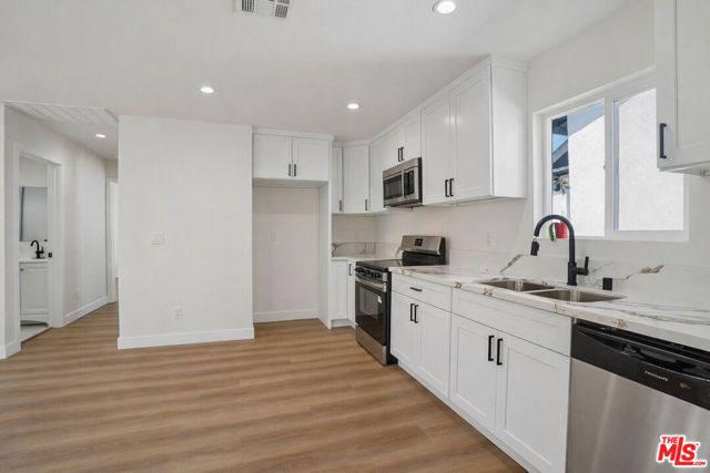 4920 S Wilton Place, Los Angeles, CA 90062