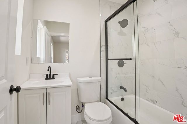 4920 S Wilton Place, Los Angeles, CA 90062