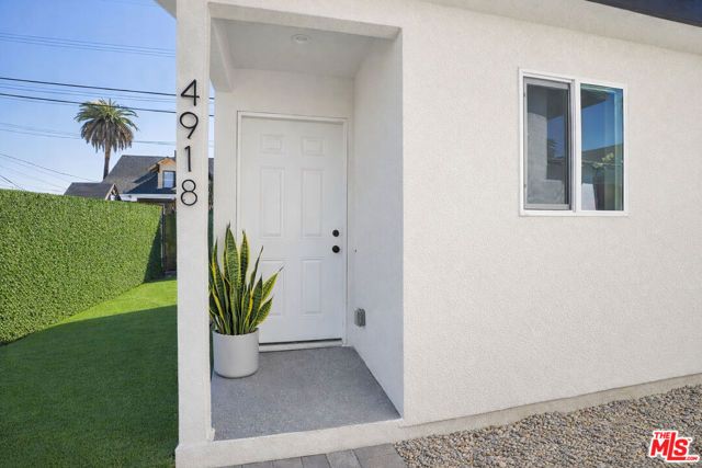 4920 S Wilton Place, Los Angeles, CA 90062