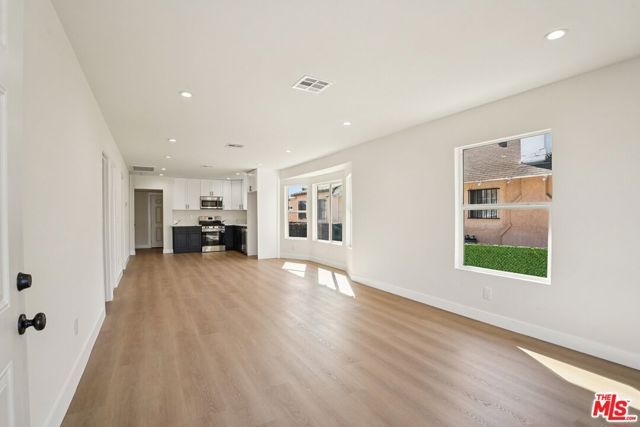 4920 S Wilton Place, Los Angeles, CA 90062