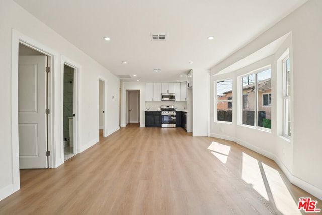 4920 S Wilton Place, Los Angeles, CA 90062