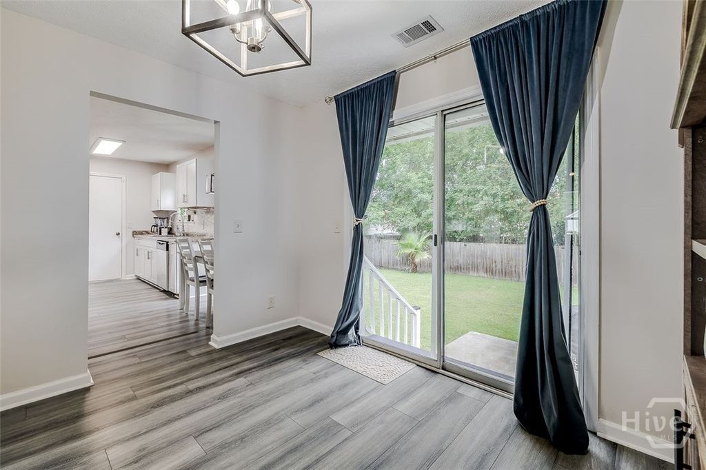 Image 13 of property listing at 110 Embassy Court, Savannah, GA 31419