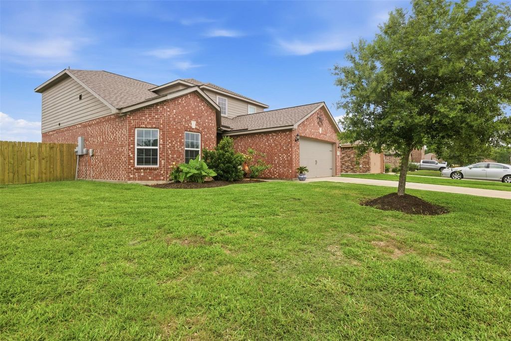 1130 Hinged Opal Drive, Rosharon, TX 77583