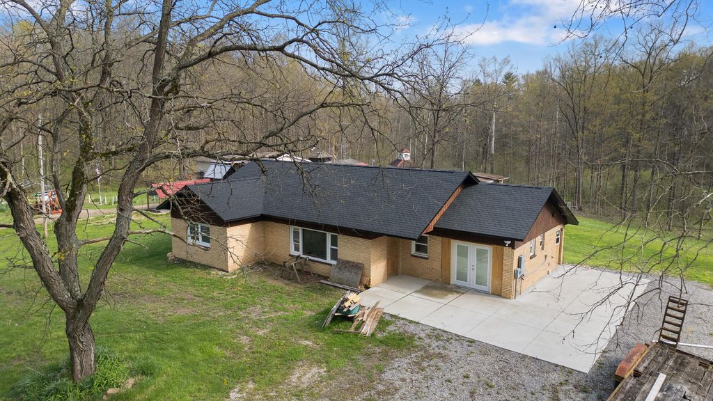 52933 68th Avenue, Lawrence Twp, MI 49064