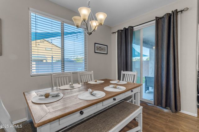 6943 N 88TH Drive, Glendale, AZ 85305