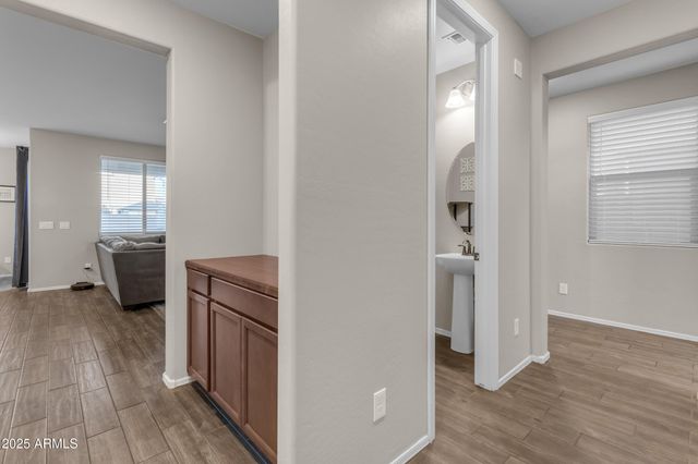 6943 N 88TH Drive, Glendale, AZ 85305