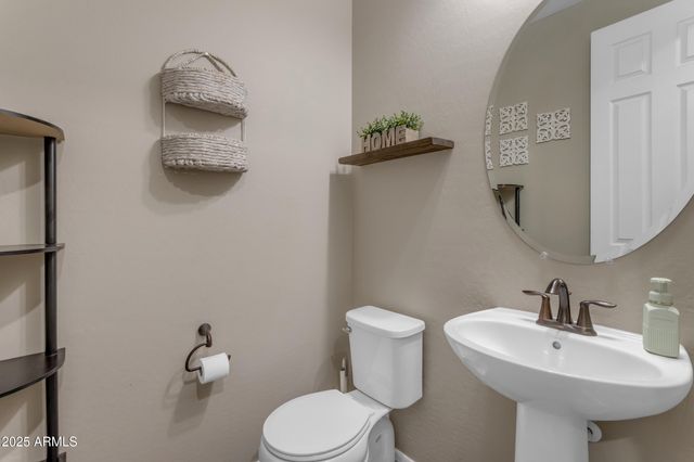 6943 N 88TH Drive, Glendale, AZ 85305