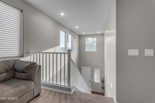 6943 N 88TH Drive, Glendale, AZ 85305