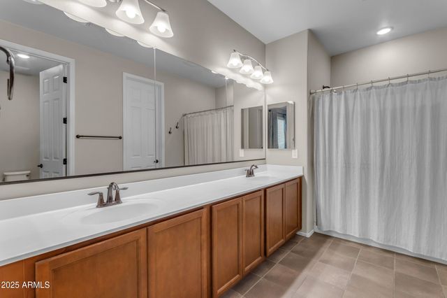 6943 N 88TH Drive, Glendale, AZ 85305