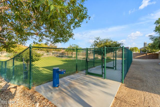 6943 N 88TH Drive, Glendale, AZ 85305