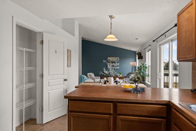 12611 W Pacific Ct, Airway Heights, WA 99001