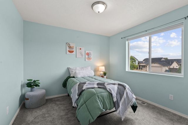 12611 W Pacific Ct, Airway Heights, WA 99001