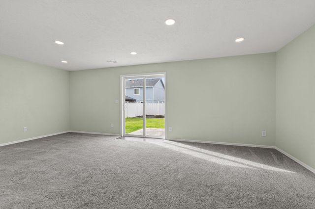 12611 W Pacific Ct, Airway Heights, WA 99001