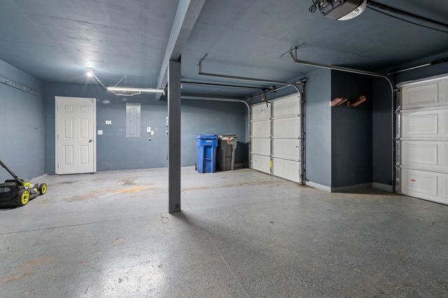 12611 W Pacific Ct, Airway Heights, WA 99001
