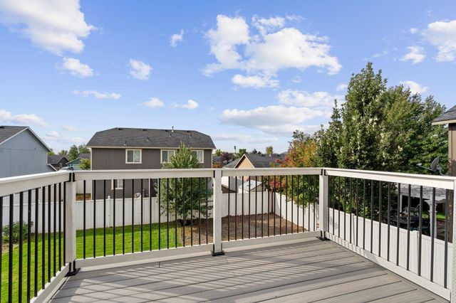12611 W Pacific Ct, Airway Heights, WA 99001