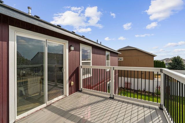 12611 W Pacific Ct, Airway Heights, WA 99001
