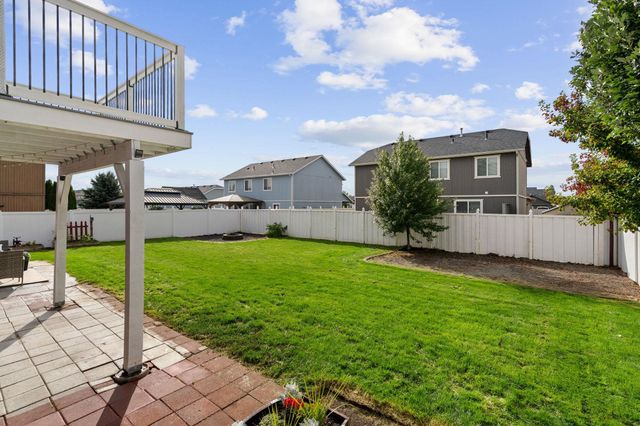 12611 W Pacific Ct, Airway Heights, WA 99001