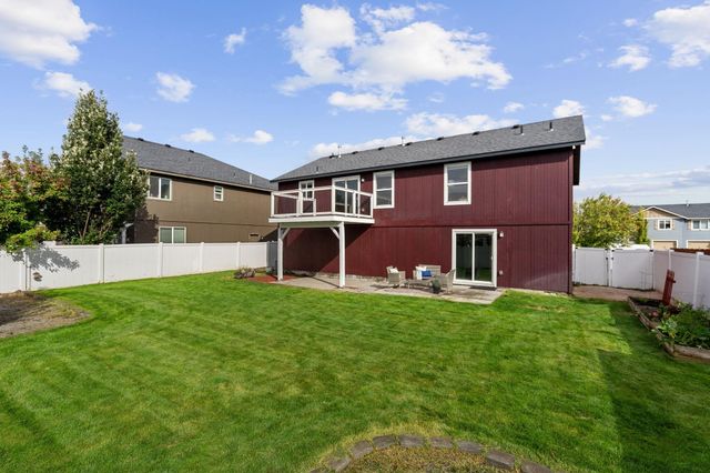 12611 W Pacific Ct, Airway Heights, WA 99001