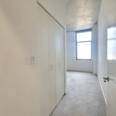 235 W VAN BUREN Street 2715, Chicago, IL 60607