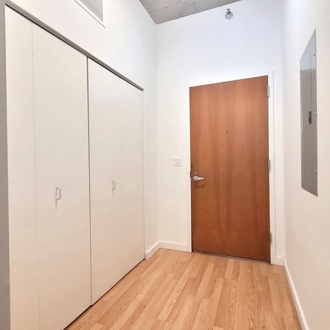 235 W VAN BUREN Street 2715, Chicago, IL 60607