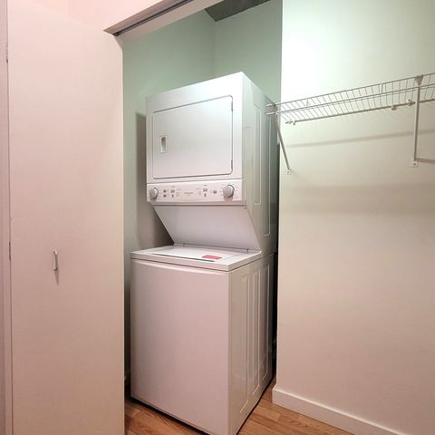235 W VAN BUREN Street 2715, Chicago, IL 60607