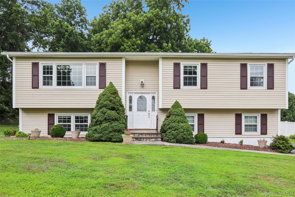 4 Babcock Court, Stony Point, NY 10980