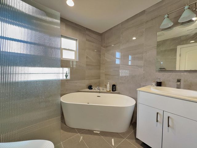 3520 La Habra Way, Sacramento, CA 95864