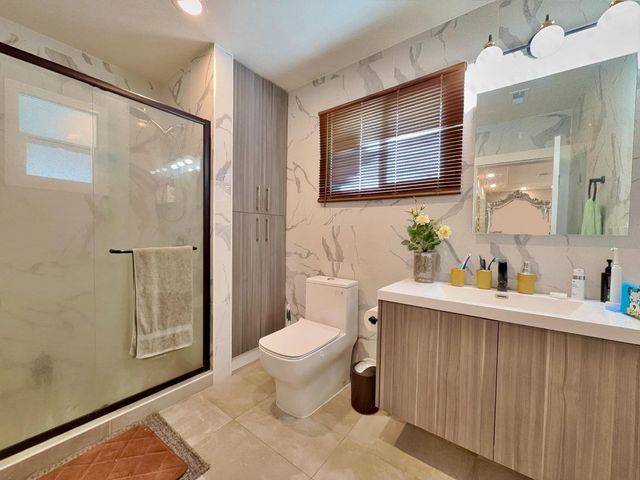 3520 La Habra Way, Sacramento, CA 95864