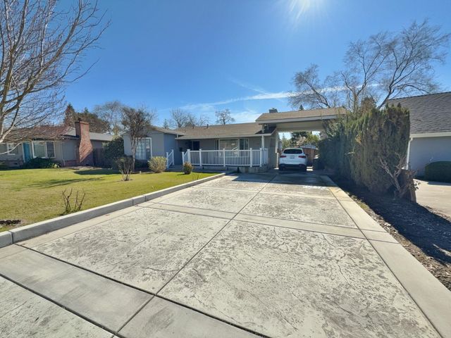 3520 La Habra Way, Sacramento, CA 95864