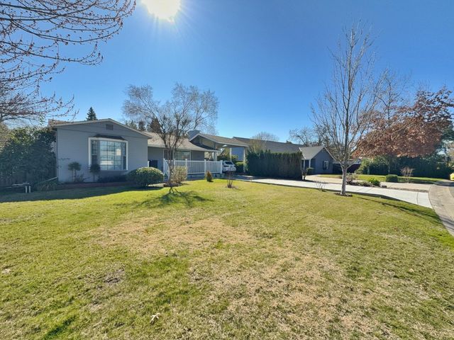 3520 La Habra Way, Sacramento, CA 95864