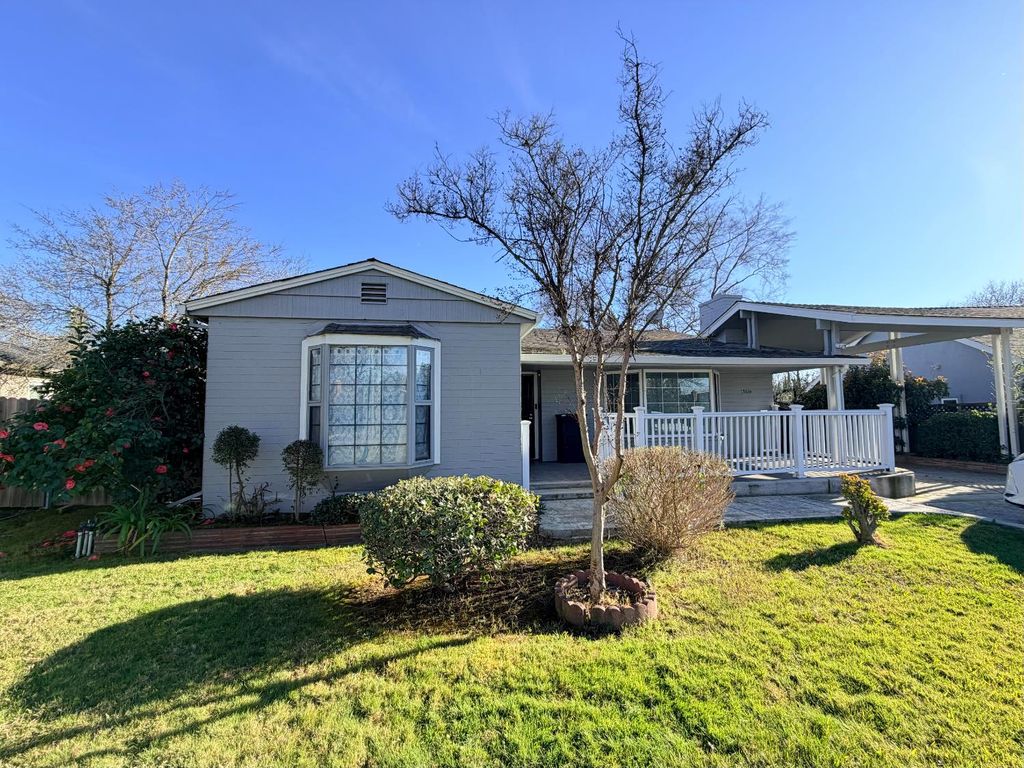 3520 La Habra Way, Sacramento, CA 95864