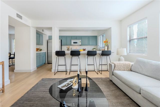 6913 Hannum, Culver City, CA 90230