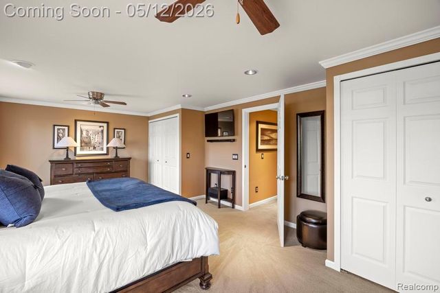 317 Willow Grove Lane, Rochester Hills, MI 48307