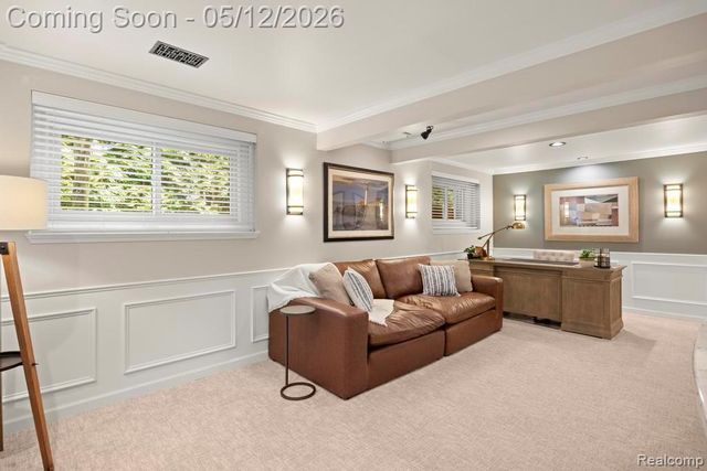 317 Willow Grove Lane, Rochester Hills, MI 48307