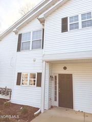 6405 Triple Crown Lane, Toledo, OH 43615