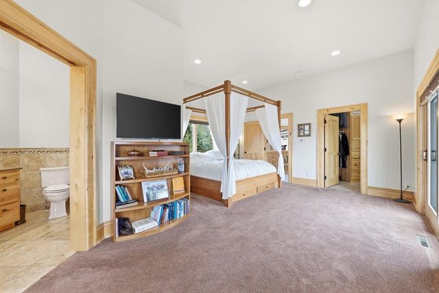 W985 Fur Farm ROAD, New Holstein, WI 53061