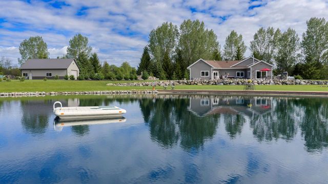 W985 Fur Farm ROAD, New Holstein, WI 53061