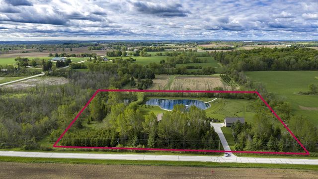 W985 Fur Farm ROAD, New Holstein, WI 53061