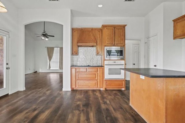 2170 County Road 269, Crandall, TX 75114