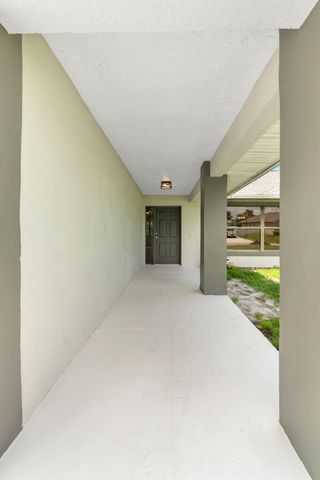 731 SE Majestic Terrace, Port St. Lucie, Port St Lucie, FL 34983