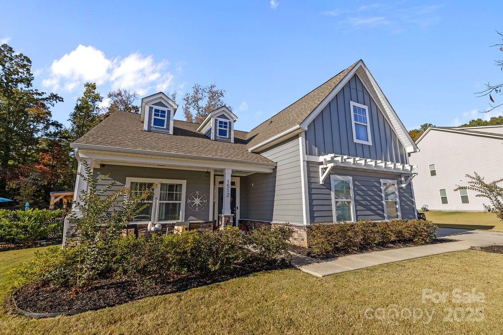 1512 Trevino Way, Waxhaw, NC 28173