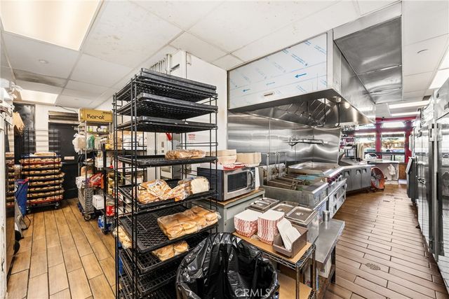 200 Main 110, Huntington Beach, CA 92648