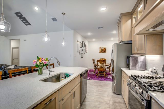 565 Beck Drive, Lavon, TX 75166