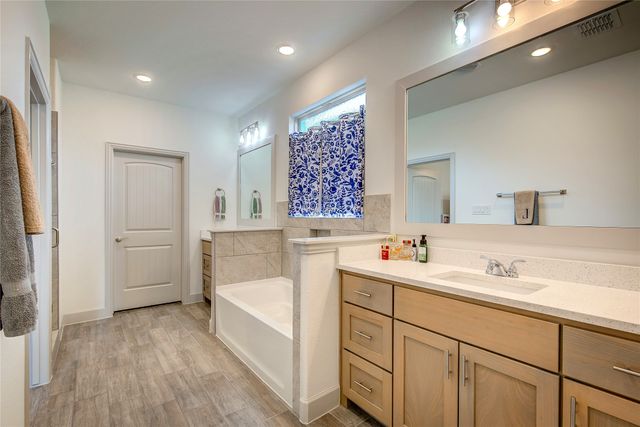 565 Beck Drive, Lavon, TX 75166