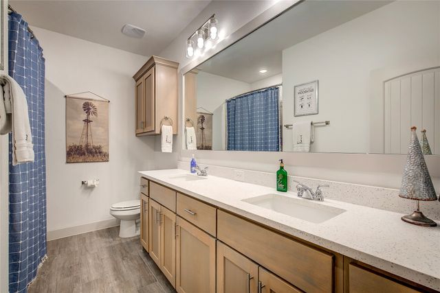 565 Beck Drive, Lavon, TX 75166